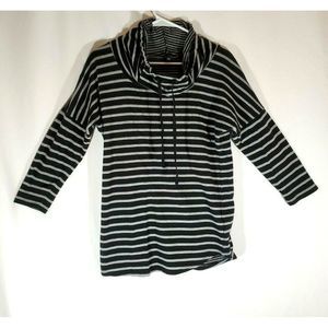 Cable & Gauge Black & White Striped Turtleneck S